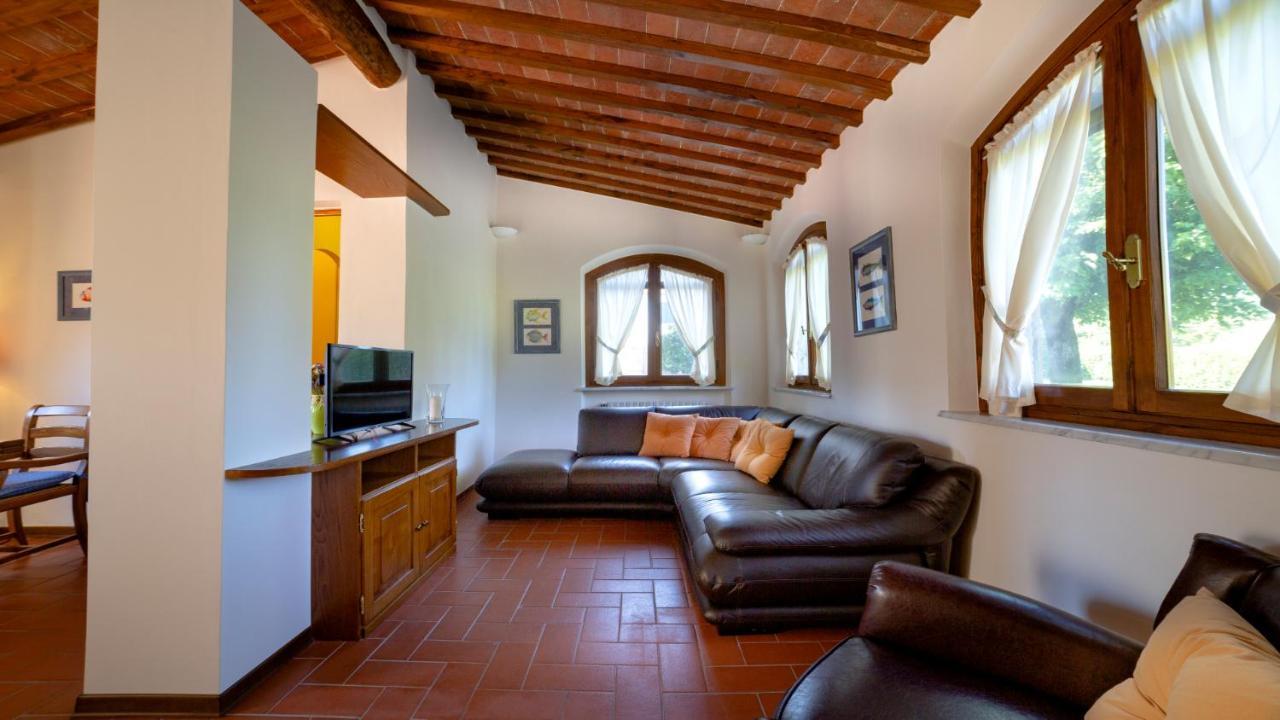 Il Cottage Di Patrizia Lucques Extérieur photo