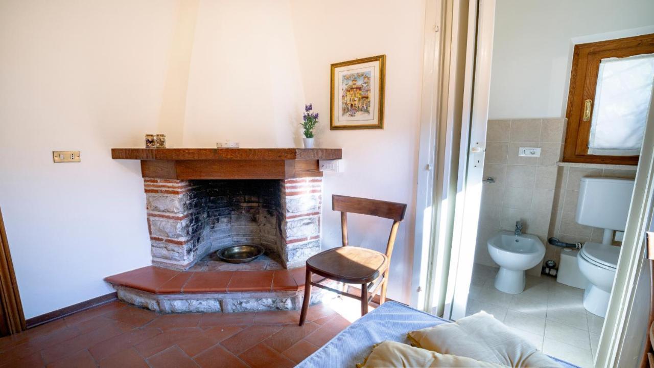 Il Cottage Di Patrizia Lucques Extérieur photo