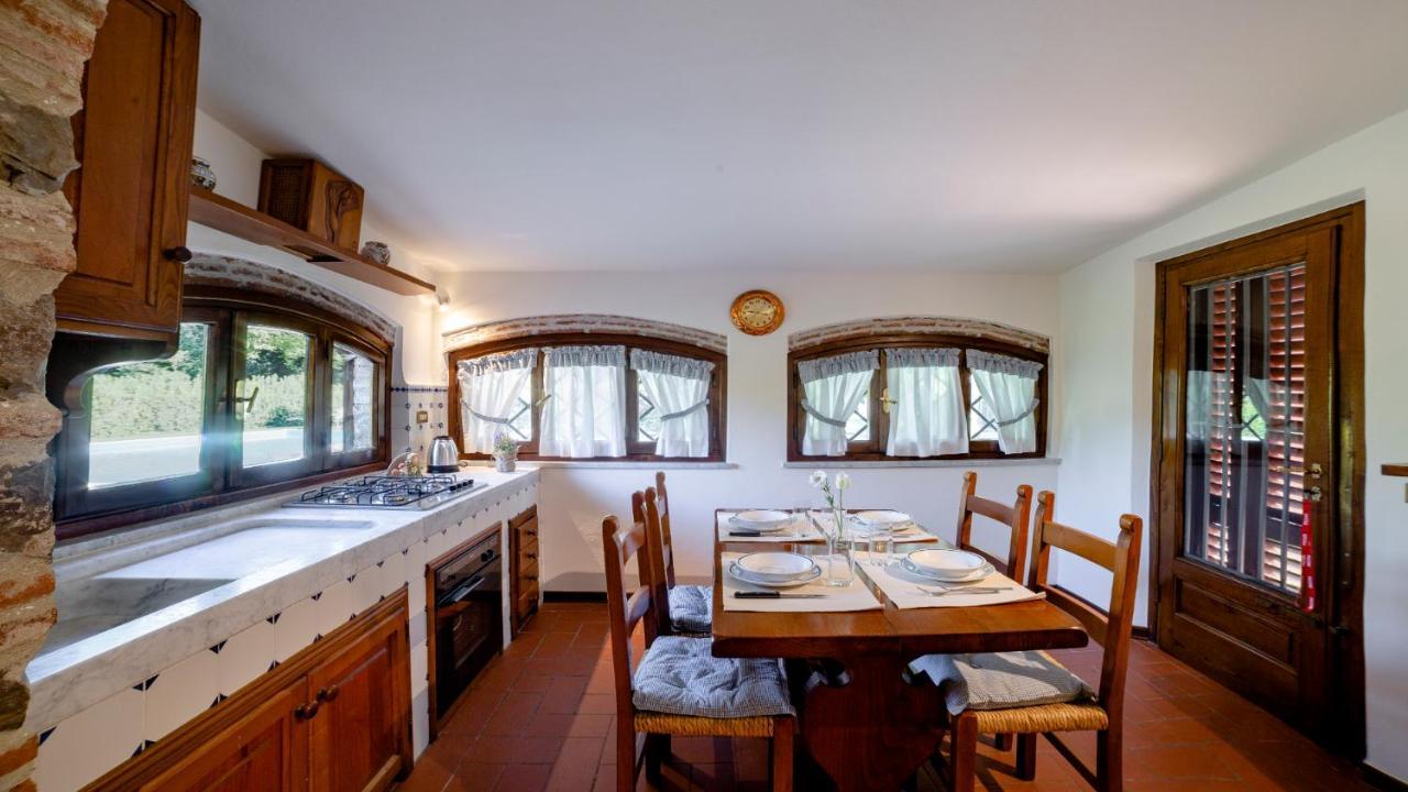 Il Cottage Di Patrizia Lucques Extérieur photo