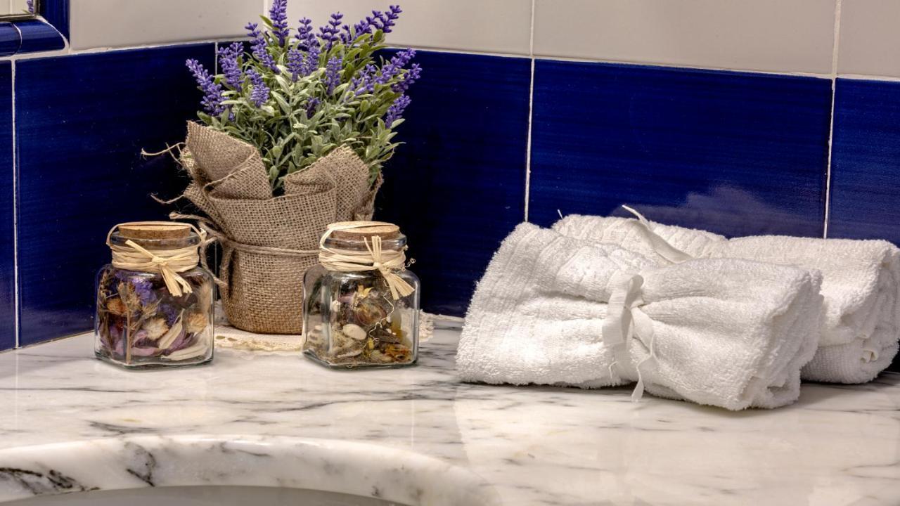 Il Cottage Di Patrizia Lucques Extérieur photo