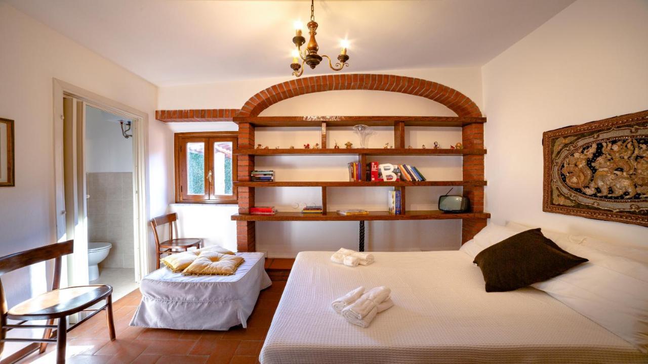 Il Cottage Di Patrizia Lucques Extérieur photo
